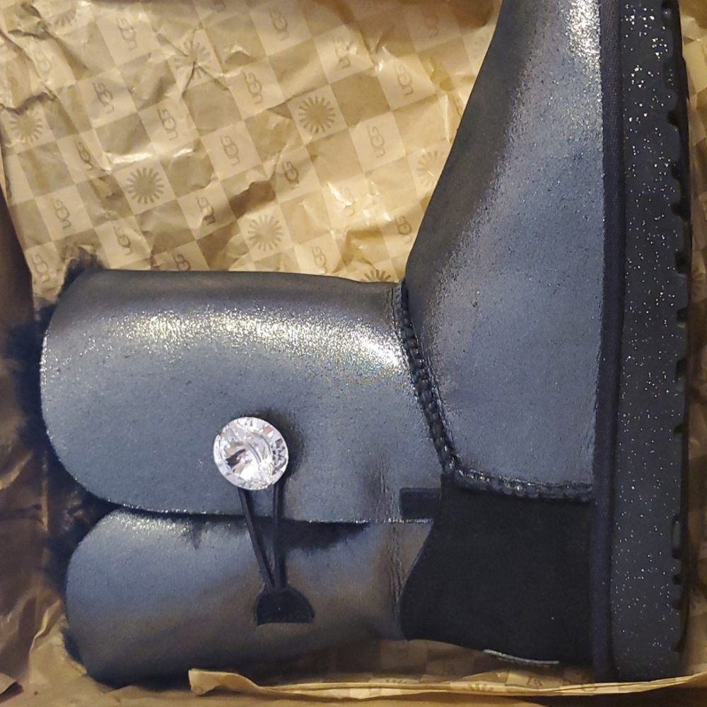 RARE UGG Bailey Button Bling Black  Shimmer Boots Womens 9 NIB